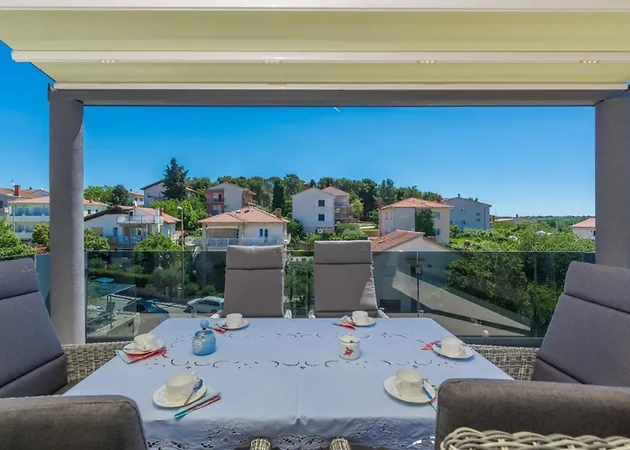 Gasthuis Modern With Shared Pool Near The Sea