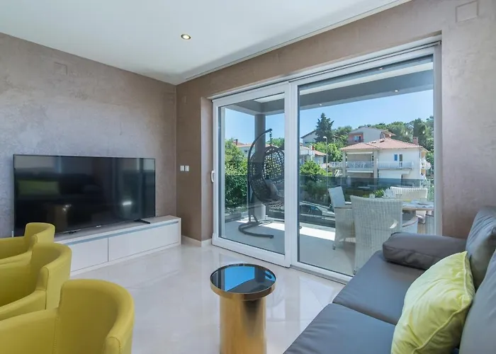 Gasthuis Modern With Shared Pool Near The Sea